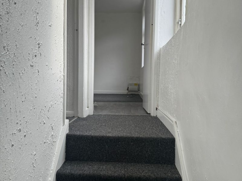 1-Bedroom Property Available – Prime Bearwood Location