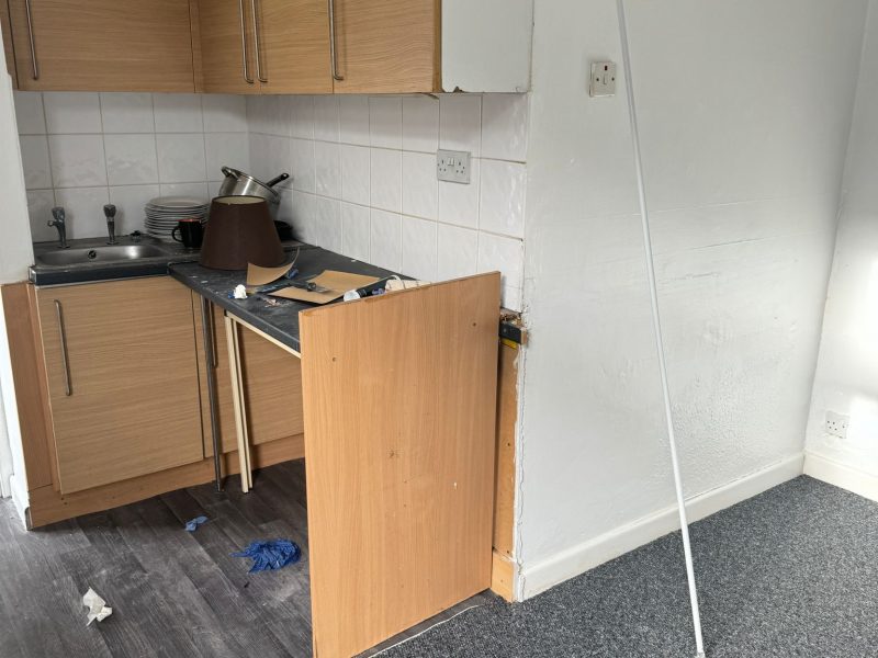 1-Bedroom Property Available – Prime Bearwood Location